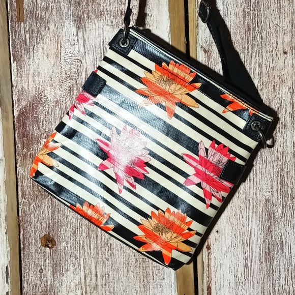 2 items! Sakroots crossbody & wallet vibrant floral pattern pops - Picture 13 of 16